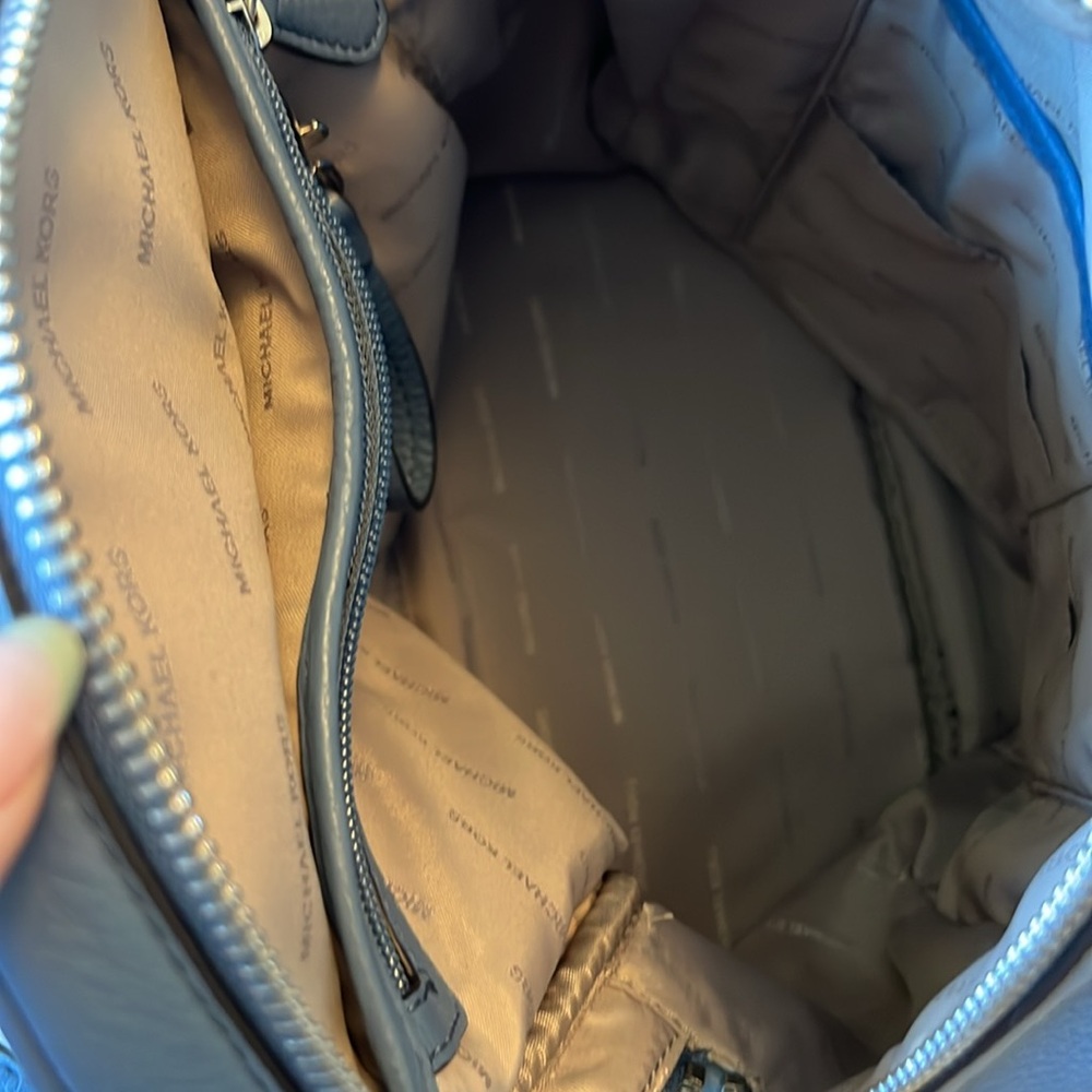 EUC Michael Kors Rhea Medium pebbled leather blue Backpack - Picture 9 of 11